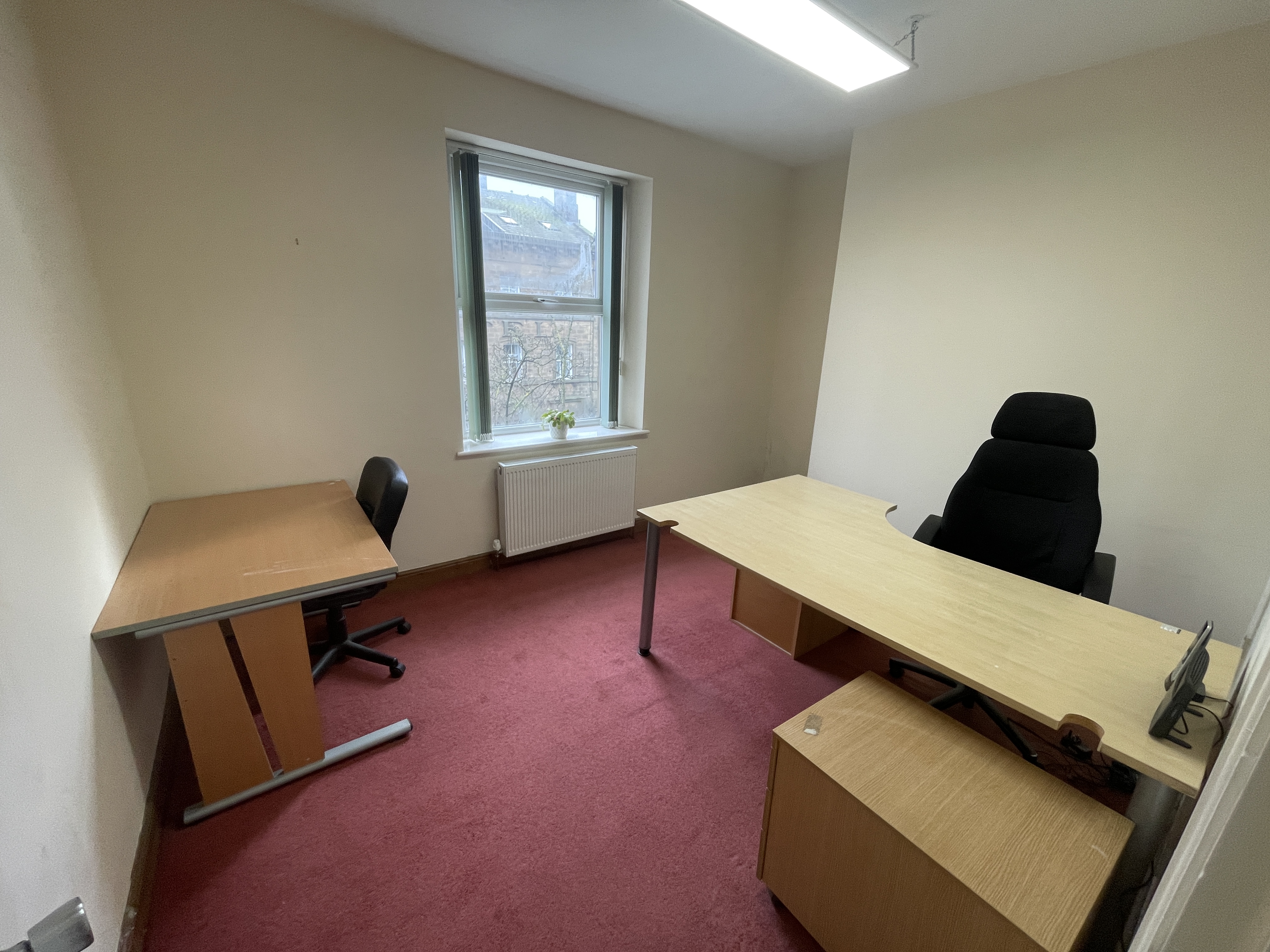 Office in Ilkley - photo 2