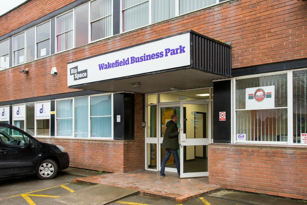 Industrial Unit in Wakefield - photo 3