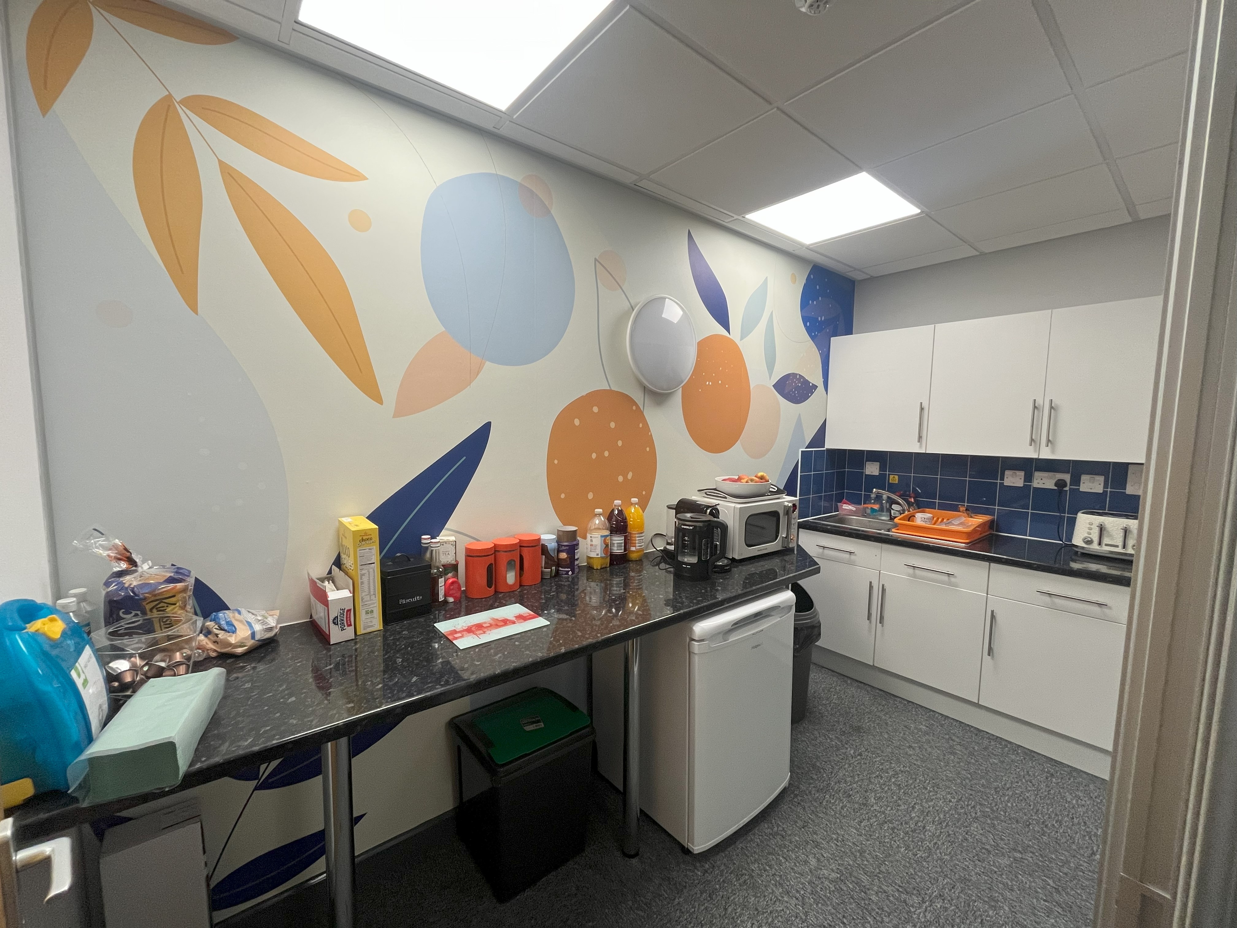 Office in Wolverhampton - photo 2