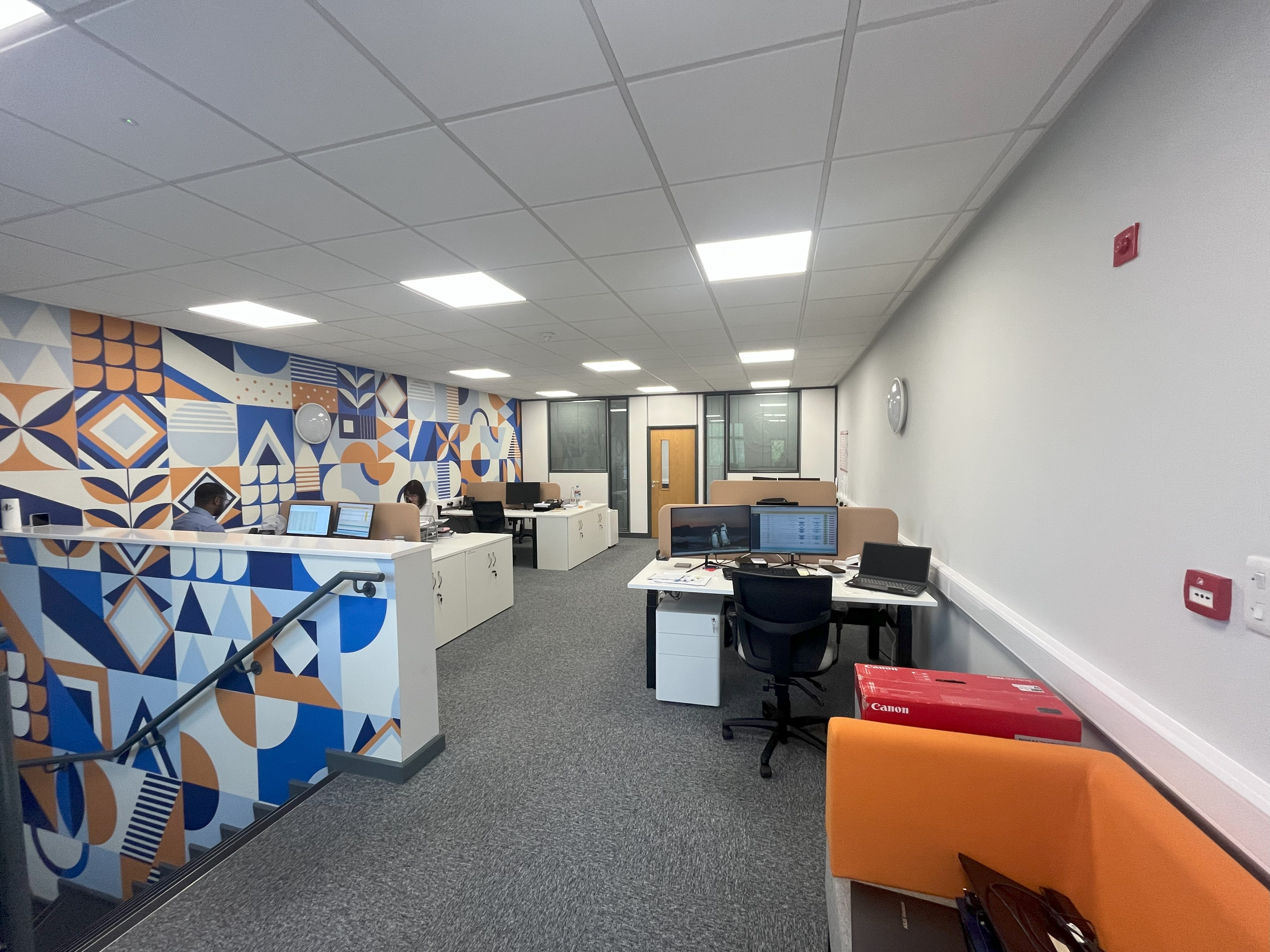 Office in Wolverhampton - photo 4
