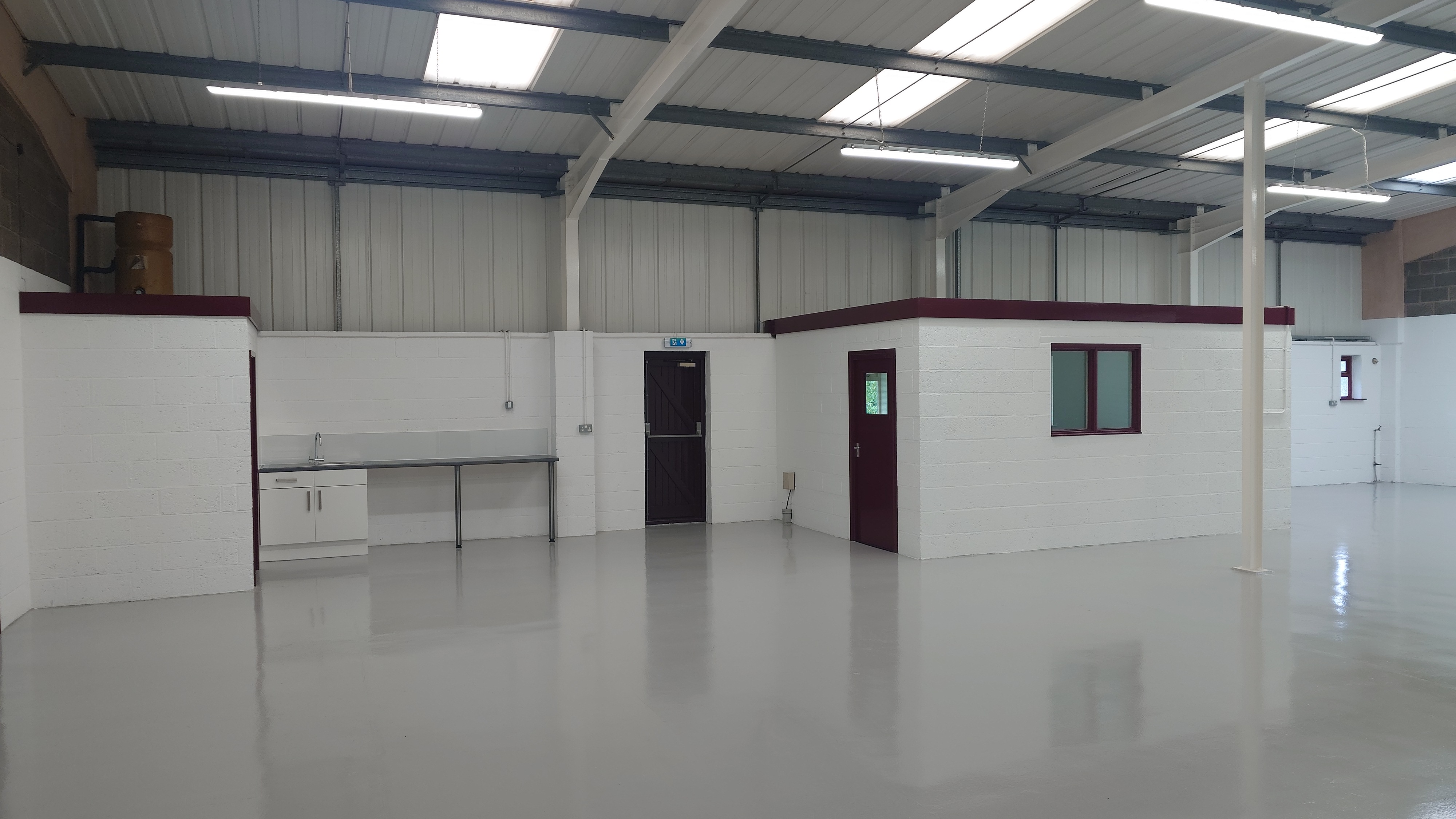 Industrial Unit in Walsall - photo 3