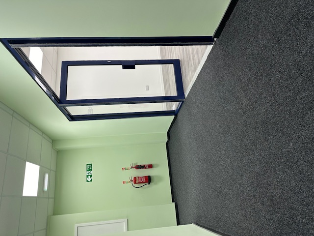 Retail/Shop in Margate - photo 2