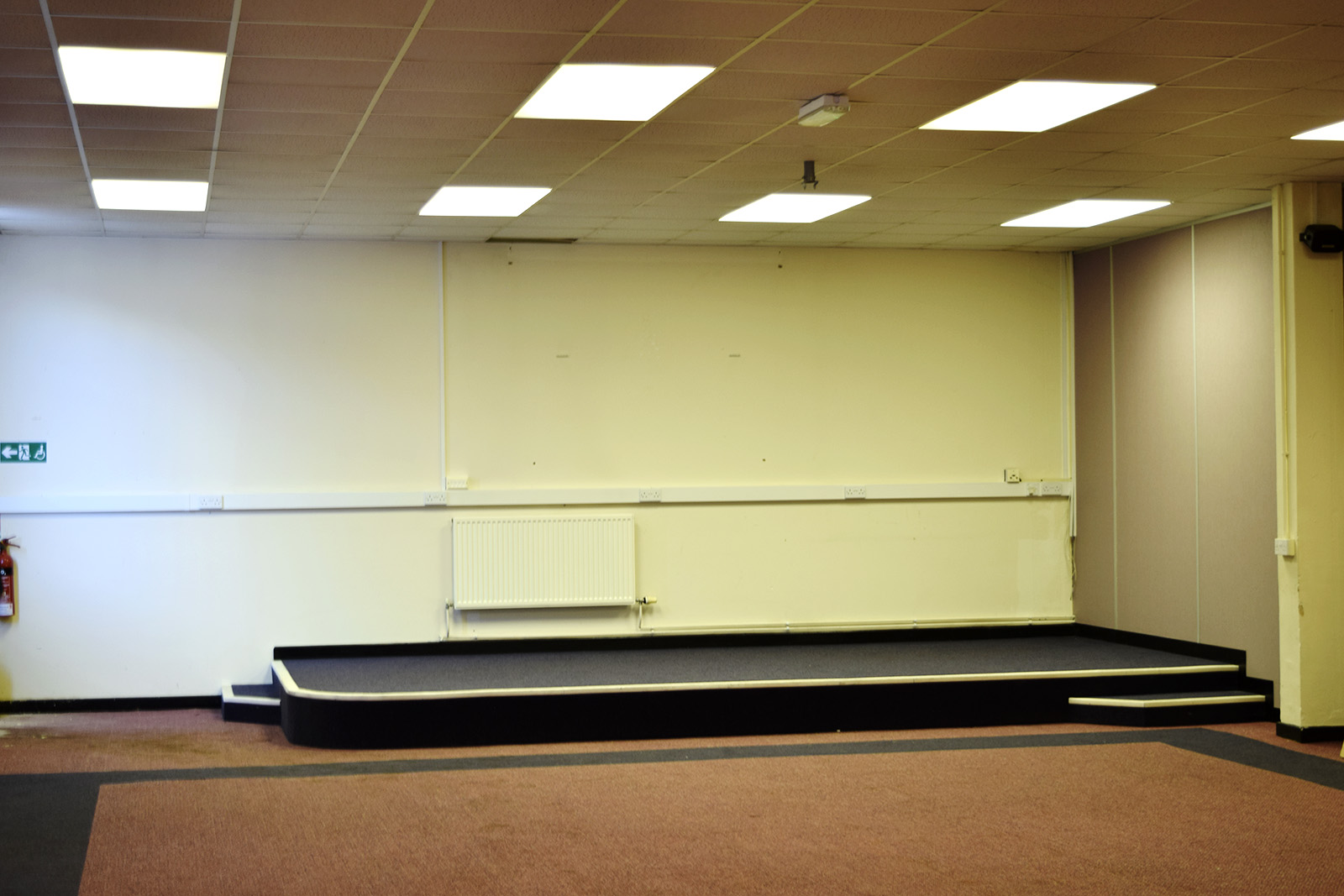 Office in Accrington - photo 3