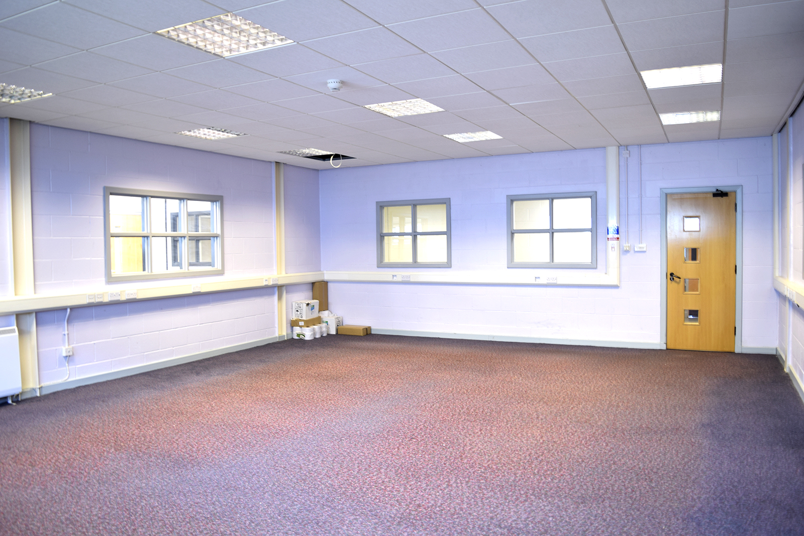 Office in Blackburn - photo 2