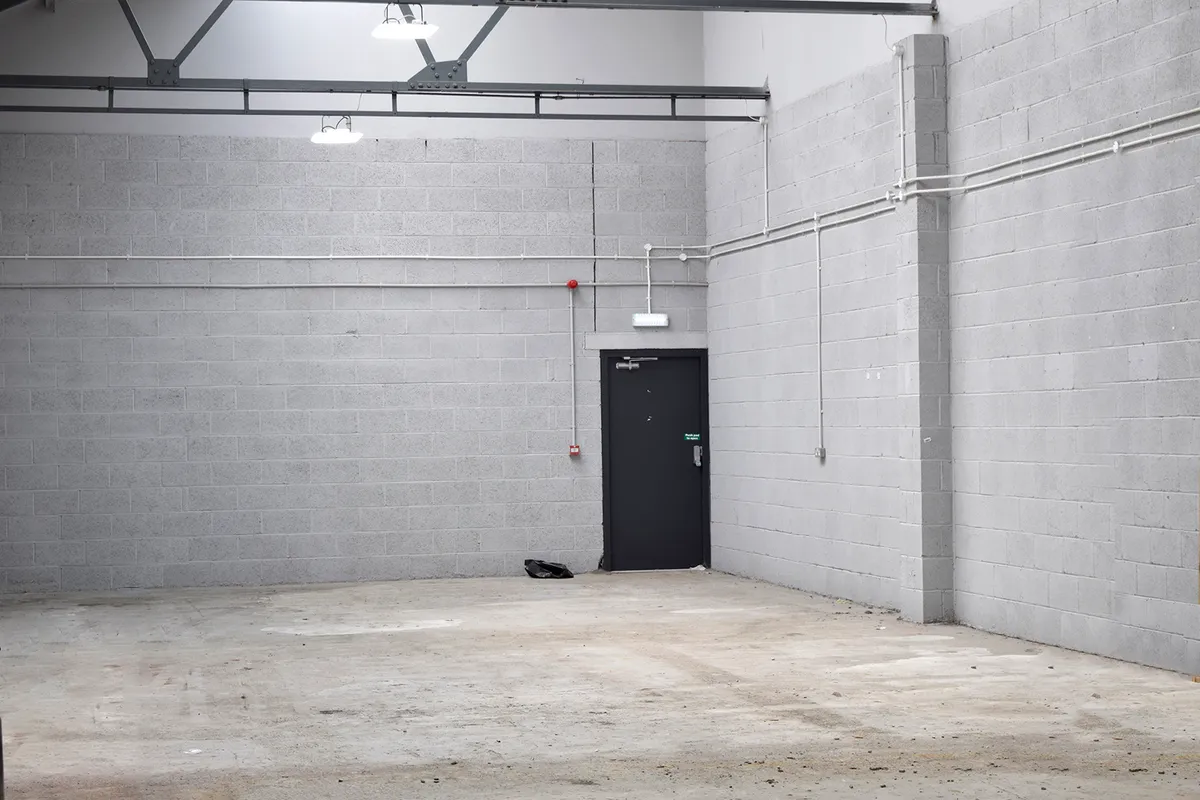 Industrial Unit in Blackburn - photo 3