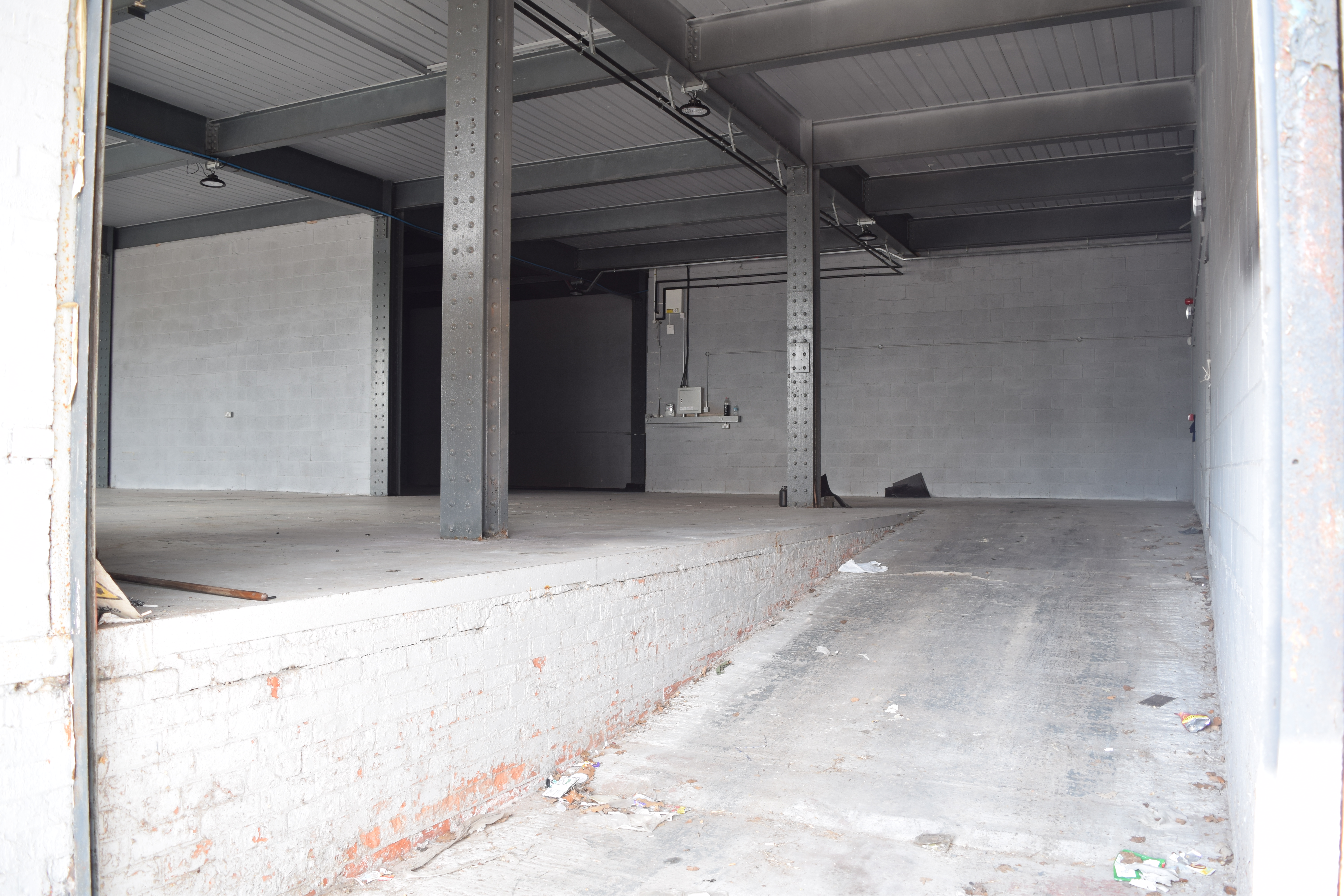 Retail/Shop in Blackburn - photo 4