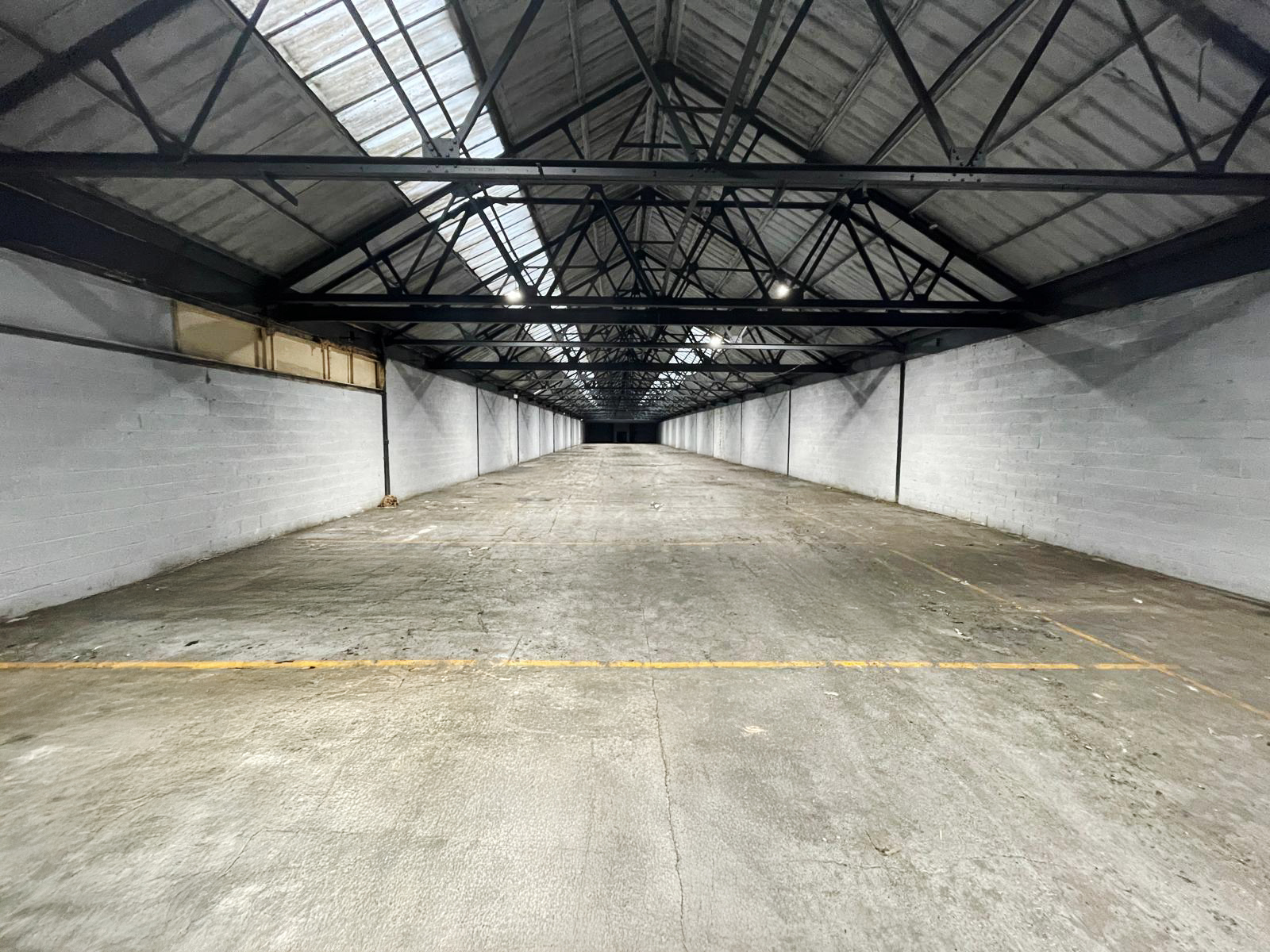 Industrial Unit in Blackburn - photo 2