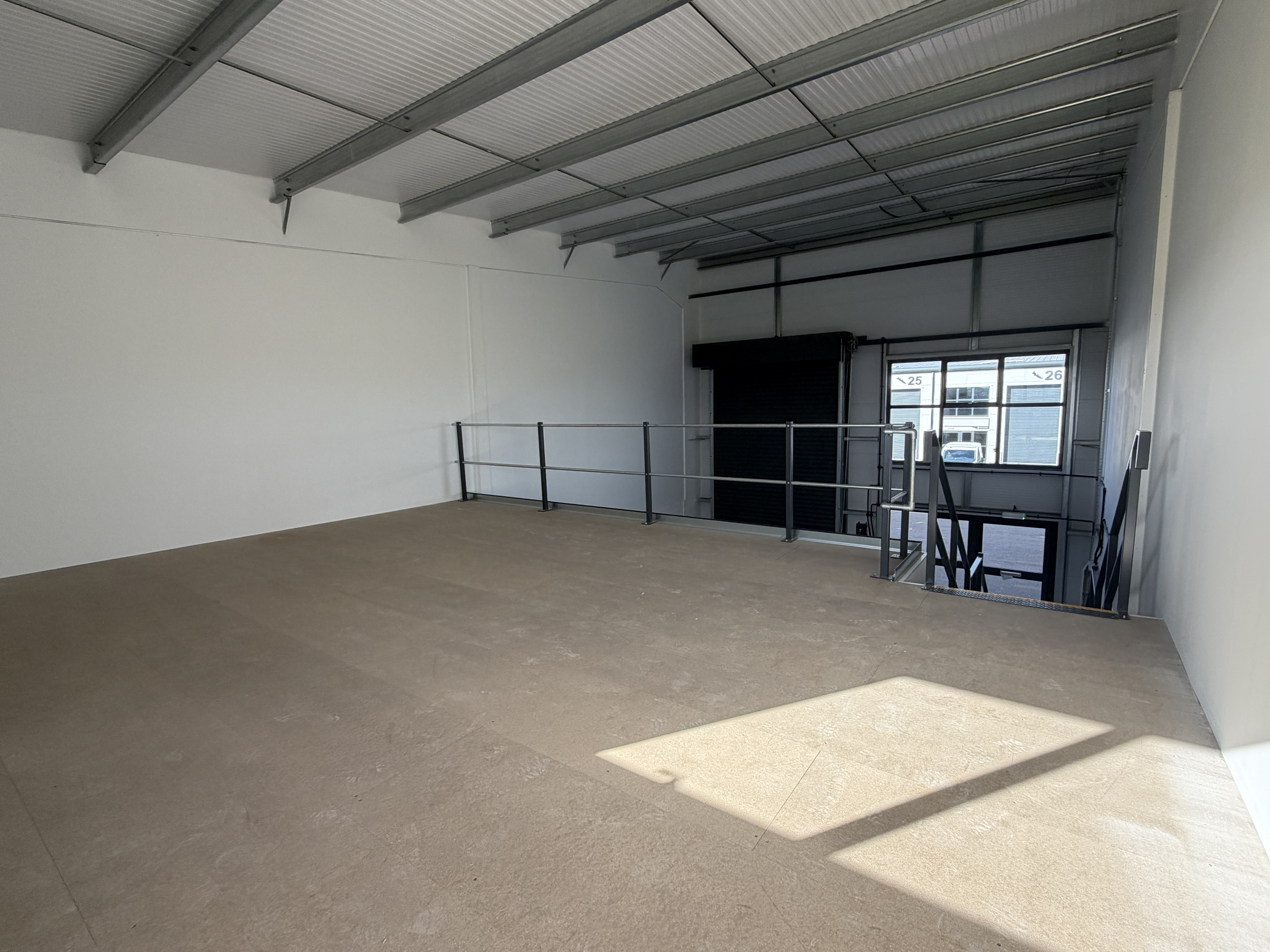 Industrial Unit in Clyst Honiton - photo 3