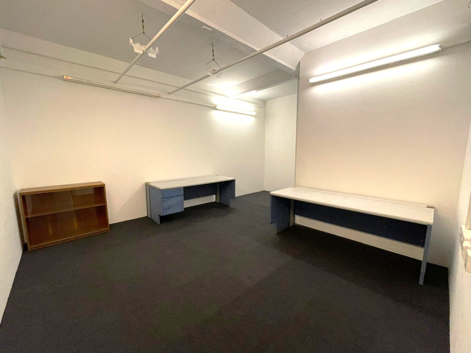 Office in St Austell - photo 2