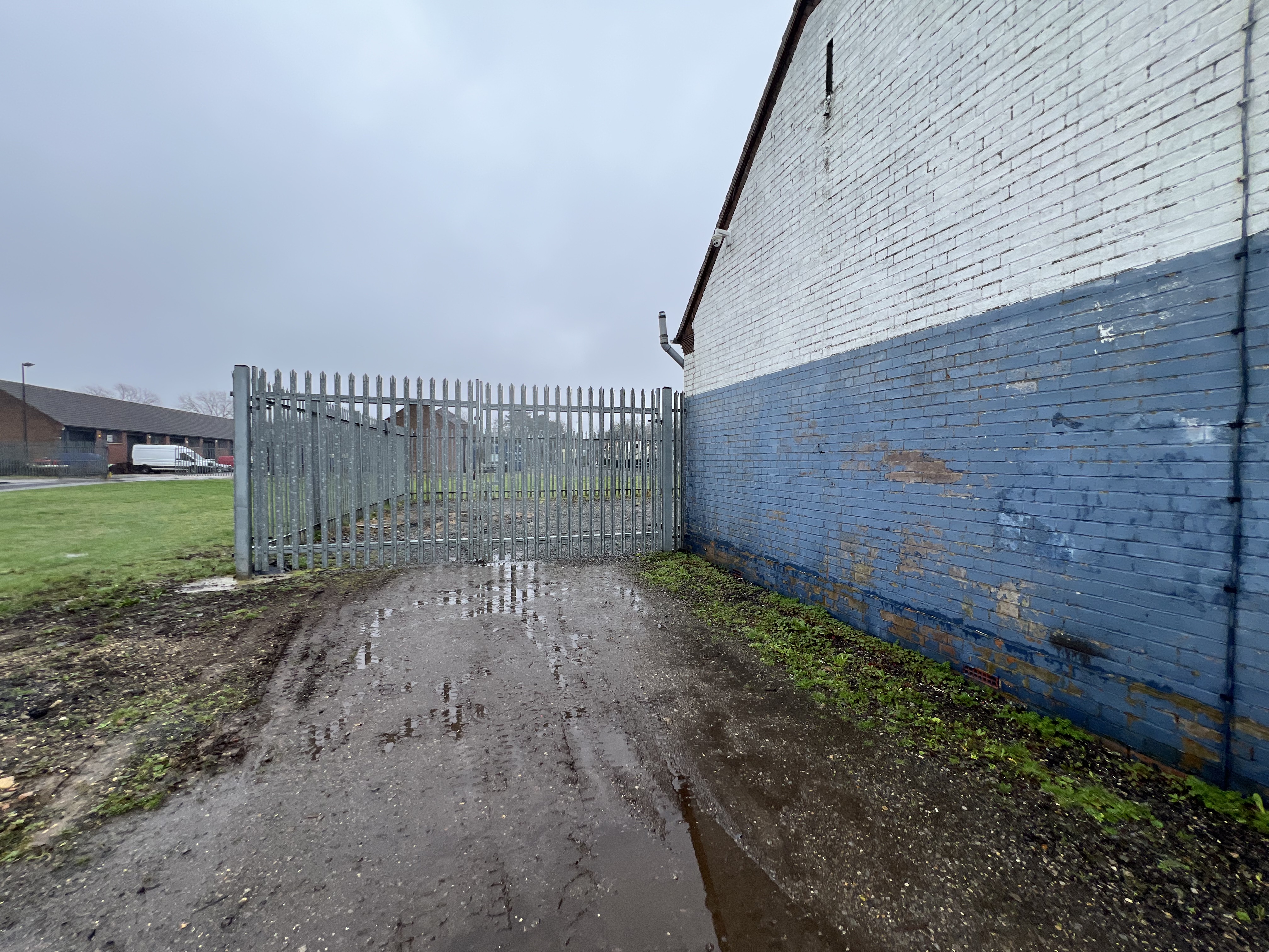 Industrial Unit in Manby - photo 4