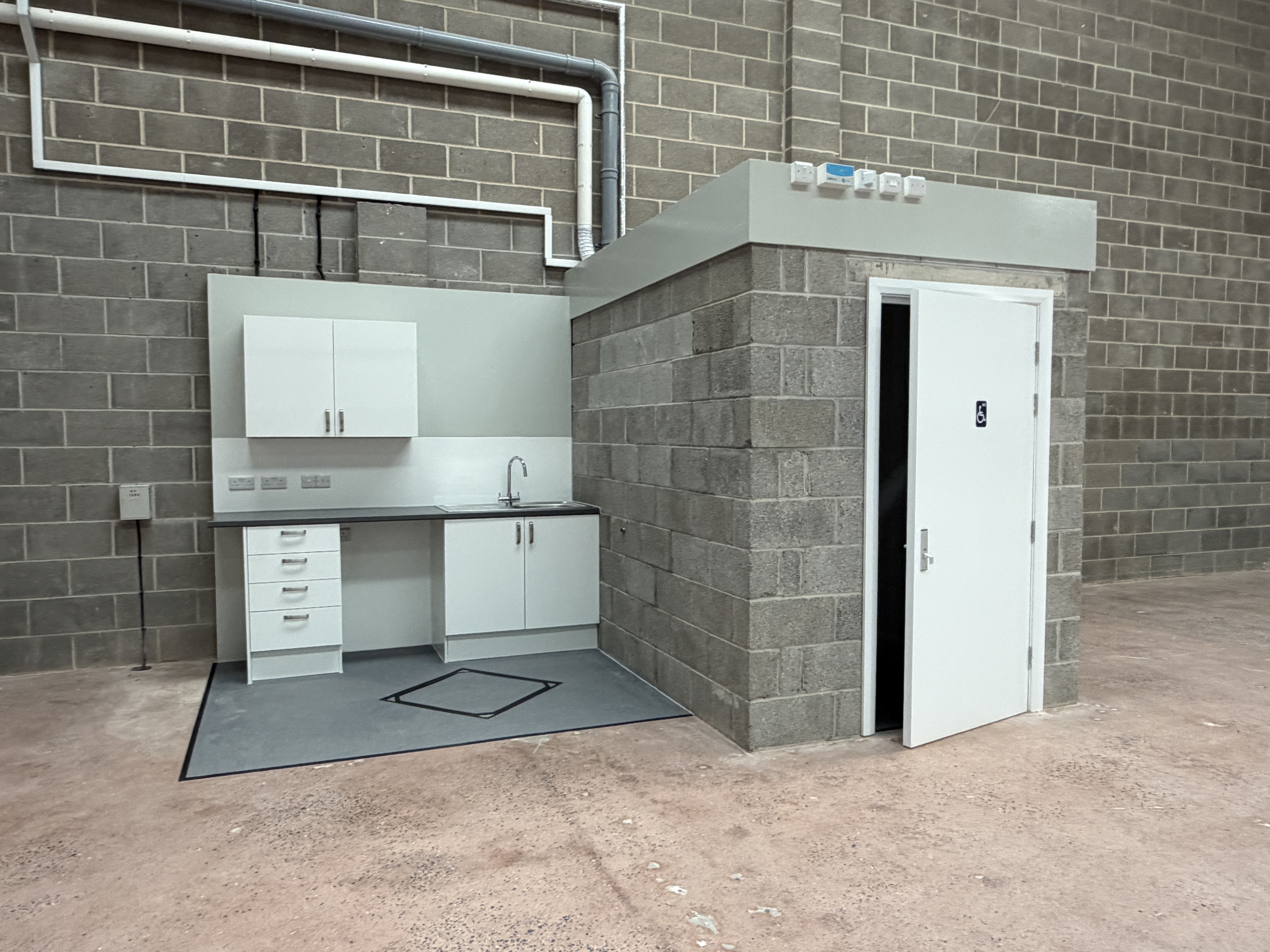 Industrial Unit in Exeter - photo 3