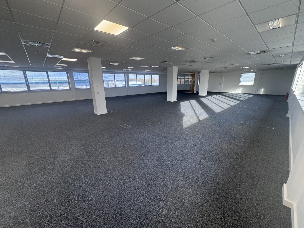 Office in Kidlington - photo 2