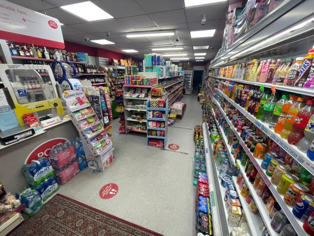 Retail/Shop in Uxbridge - photo 3