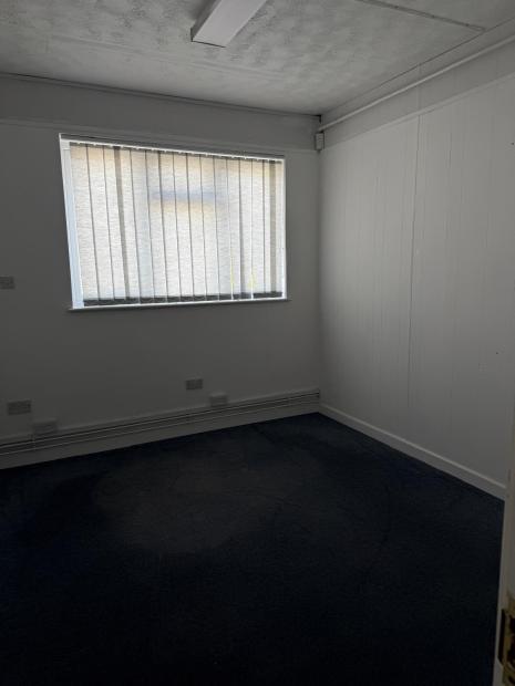 Industrial Unit in Martock - photo 3