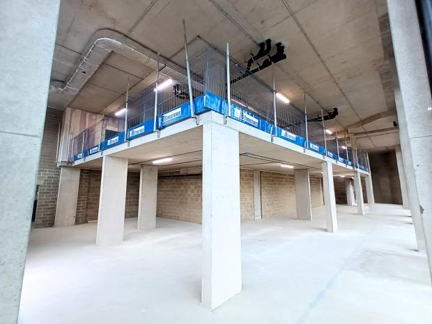 Industrial Unit in Hayes - photo 2