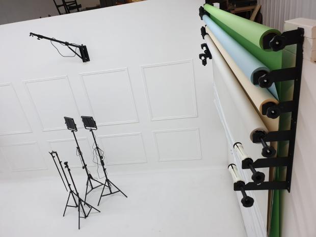 Industrial Unit in Slough - photo 3