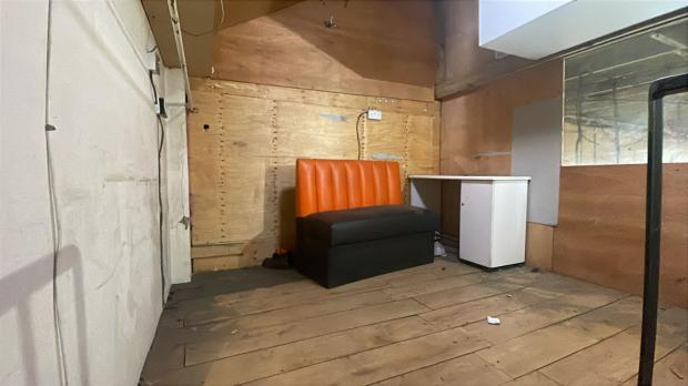 Commercial Property in Southall - photo 3