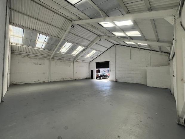 Industrial Unit in Tipton - photo 3