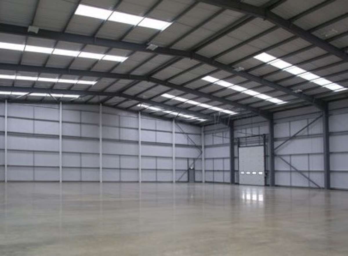Industrial Unit in Market Harborough - photo 2