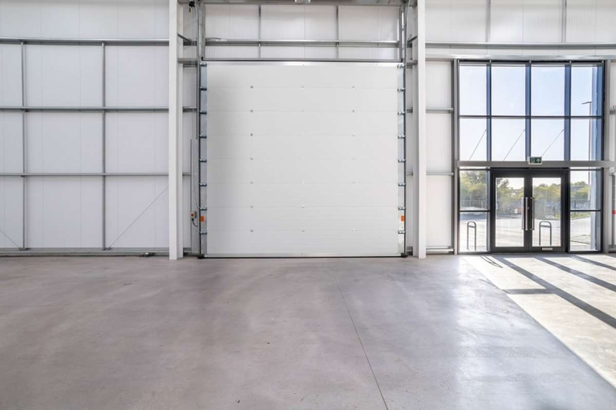 Industrial Unit in Dudley - photo 2