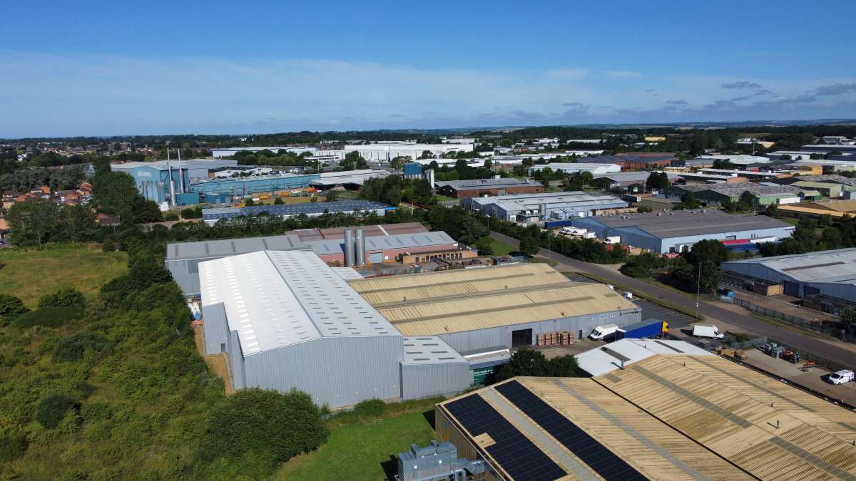 Industrial Unit in Corby - photo 3