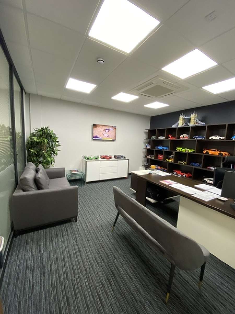 Industrial Unit in Oldbury - photo 4