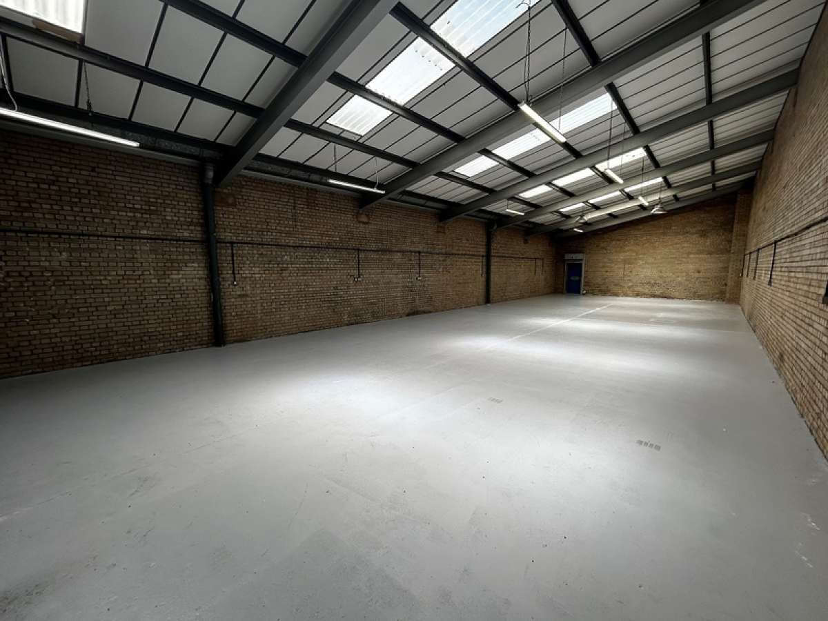 Industrial Unit in Halesowen - photo 4