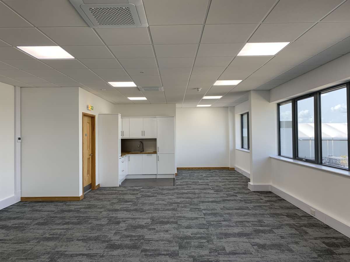 Industrial Unit in Portsmouth - photo 3