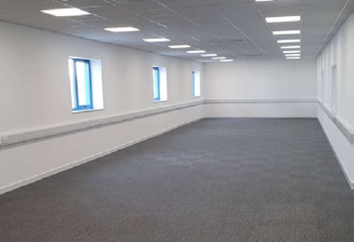 Industrial Unit in Gosport - photo 3