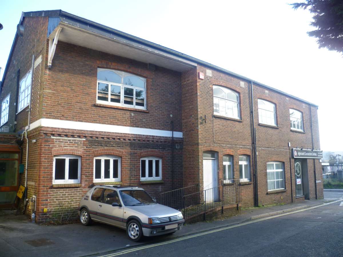 Industrial Unit in Petersfield - photo 2