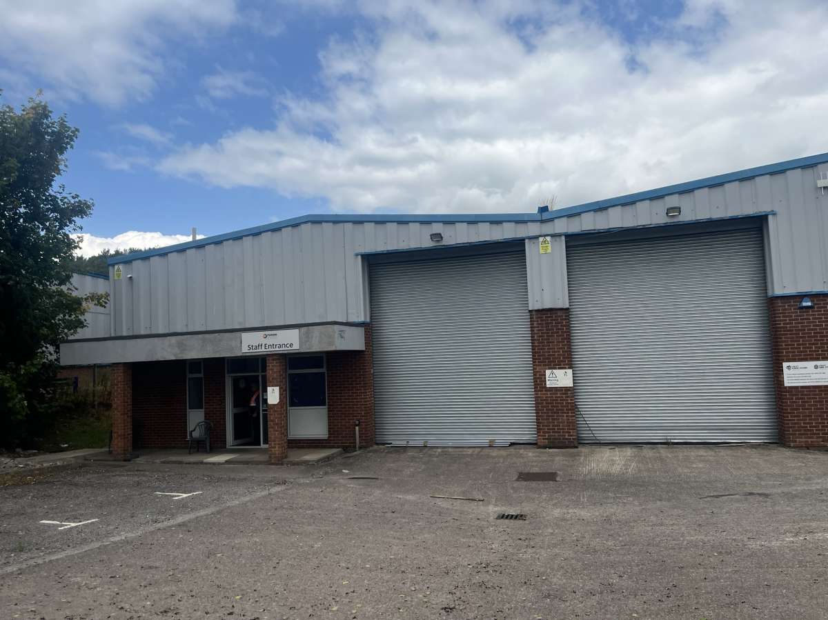 Industrial Unit in Chesterfield - photo 2