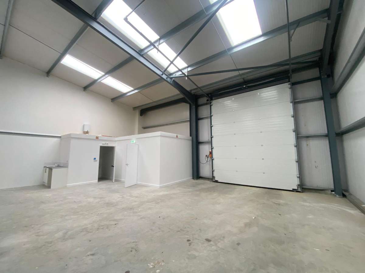 Industrial Unit in Attleborough - photo 4