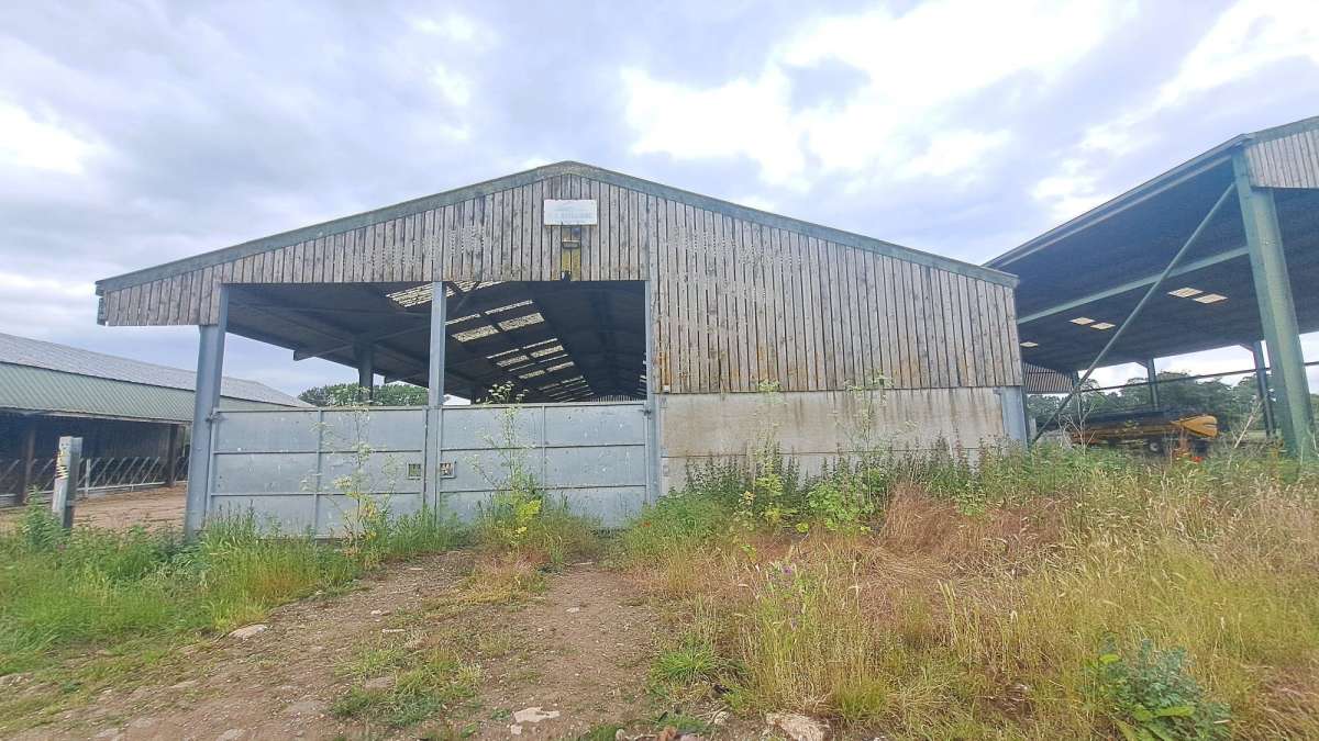 Industrial Unit in Newport Pagnell - photo 2