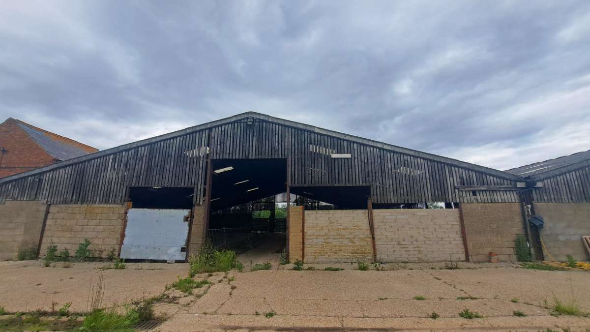 Industrial in Newport Pagnell