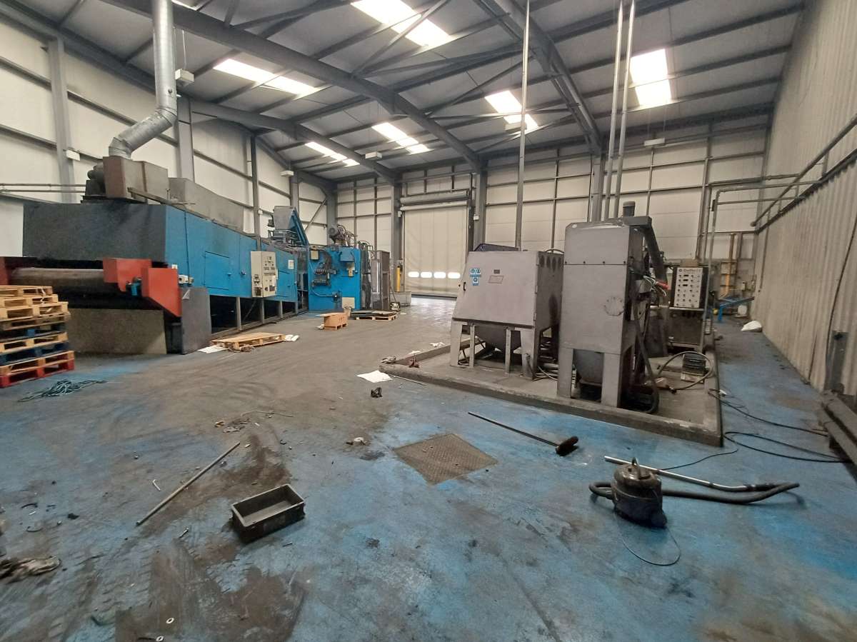 Industrial Unit in Walsall - photo 4