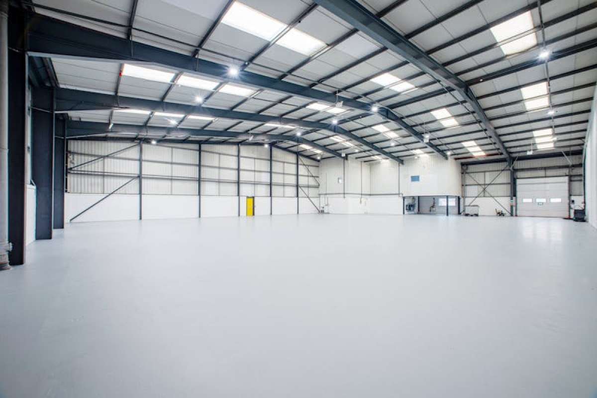 Industrial Unit in Waterlooville - photo 3