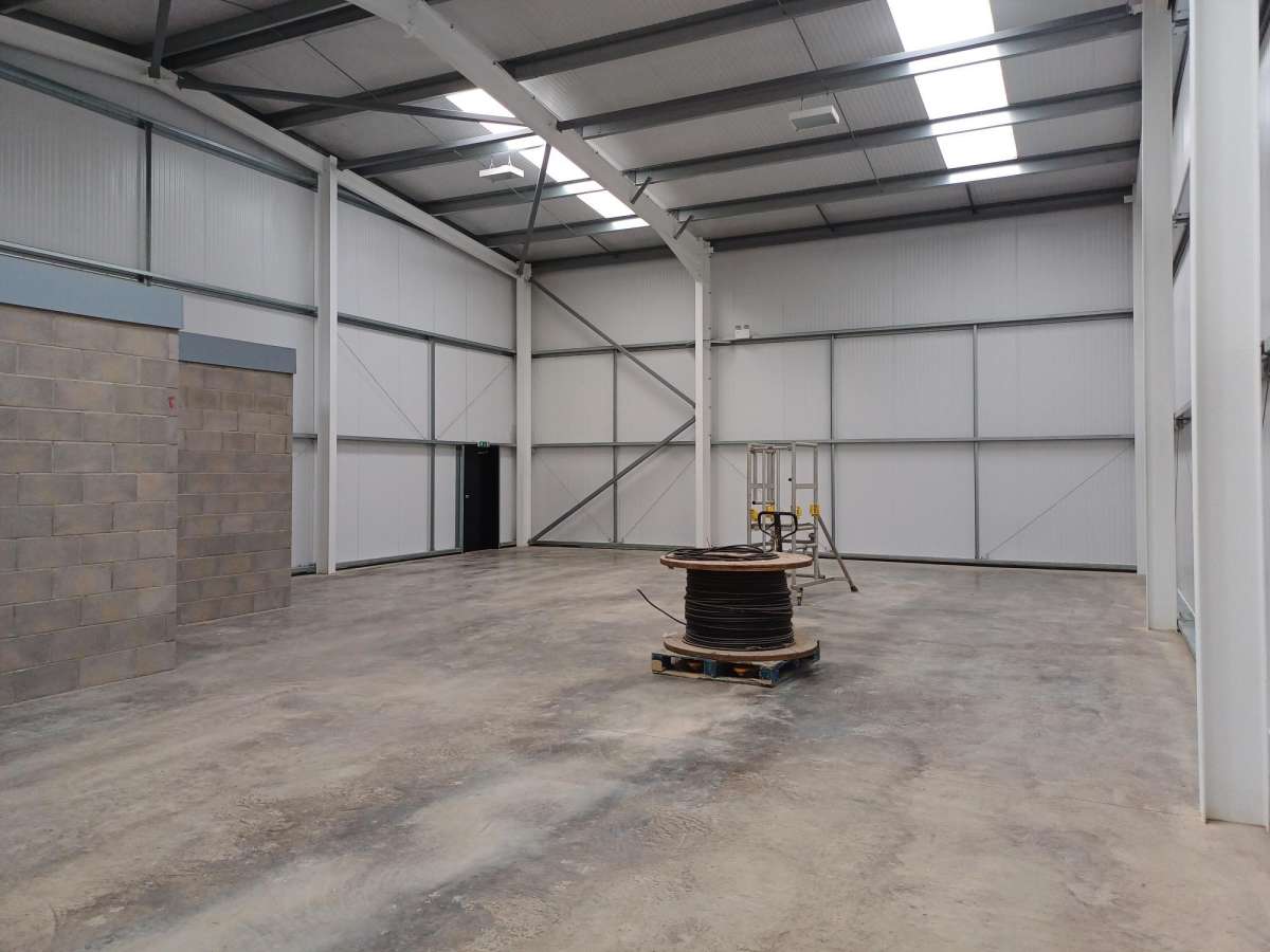 Industrial Unit in Peterborough - photo 4