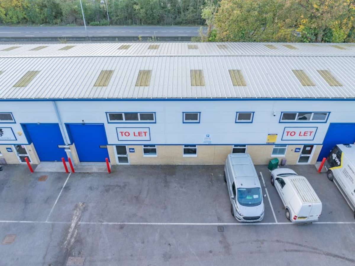 Industrial Unit in Havant - photo 2