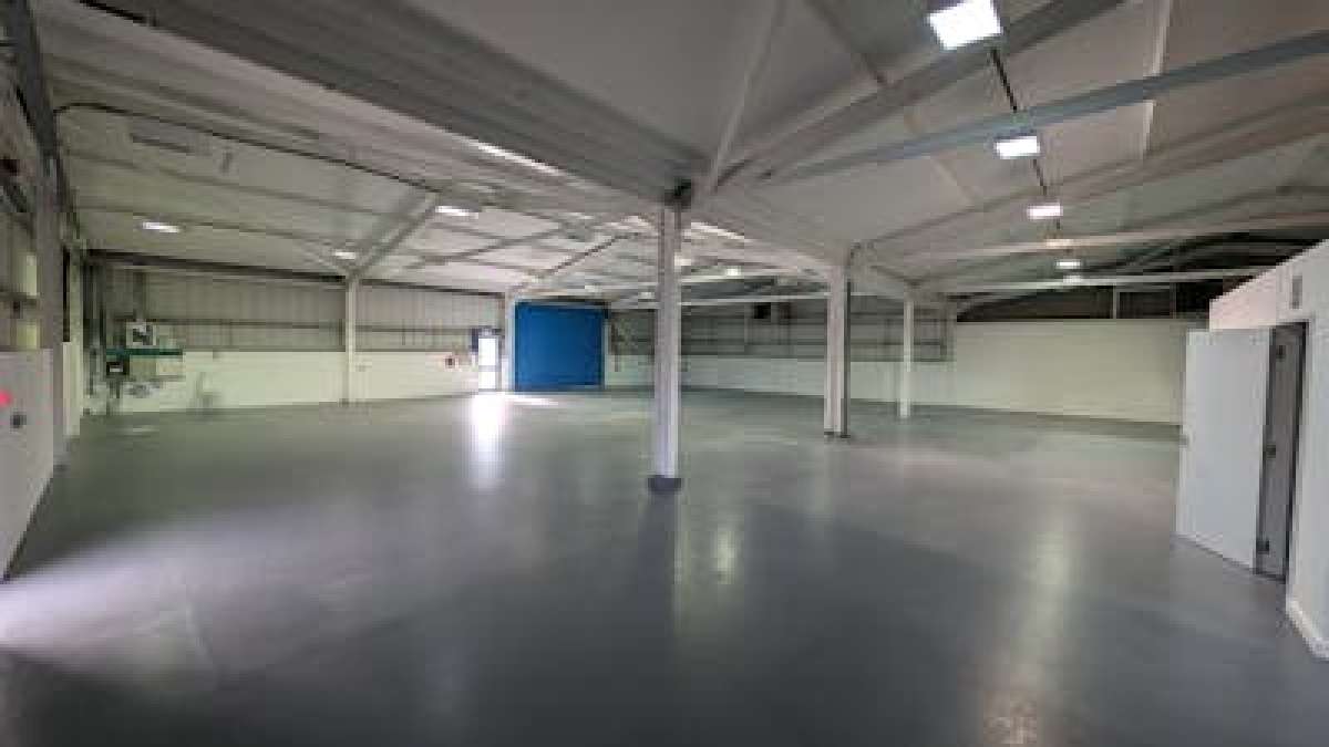 Industrial Unit in Gosport - photo 4