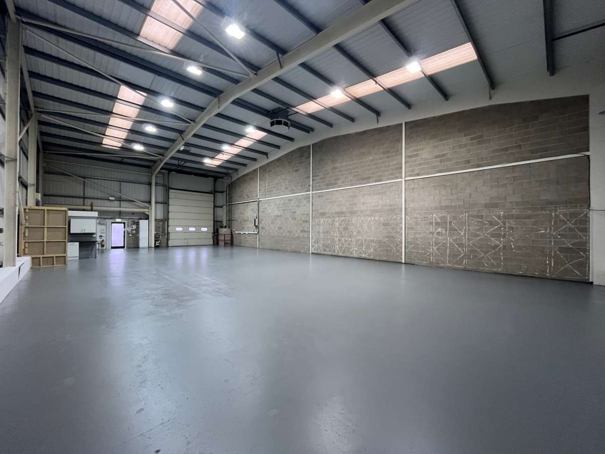 Industrial Unit in Loughborough - photo 2