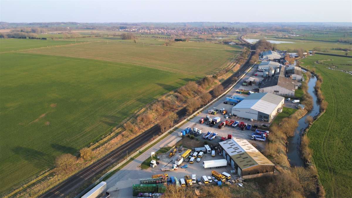 Industrial Unit in Banbury - photo 2