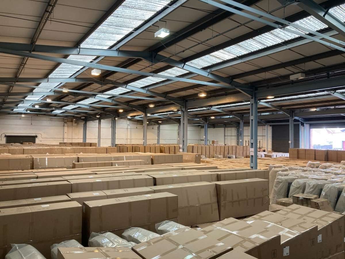 Industrial Unit in West Bromwich - photo 2