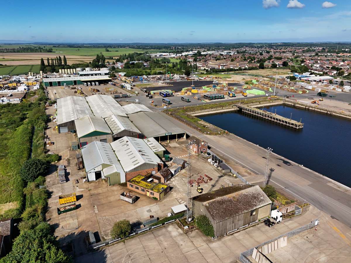 Industrial Unit in King's Lynn - photo 3