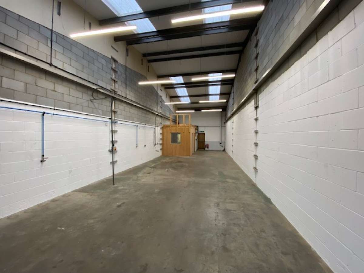Industrial Unit in Huntingdon - photo 2