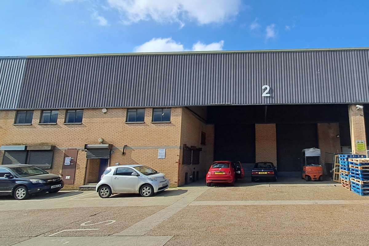 Industrial Unit in Barking - photo 4