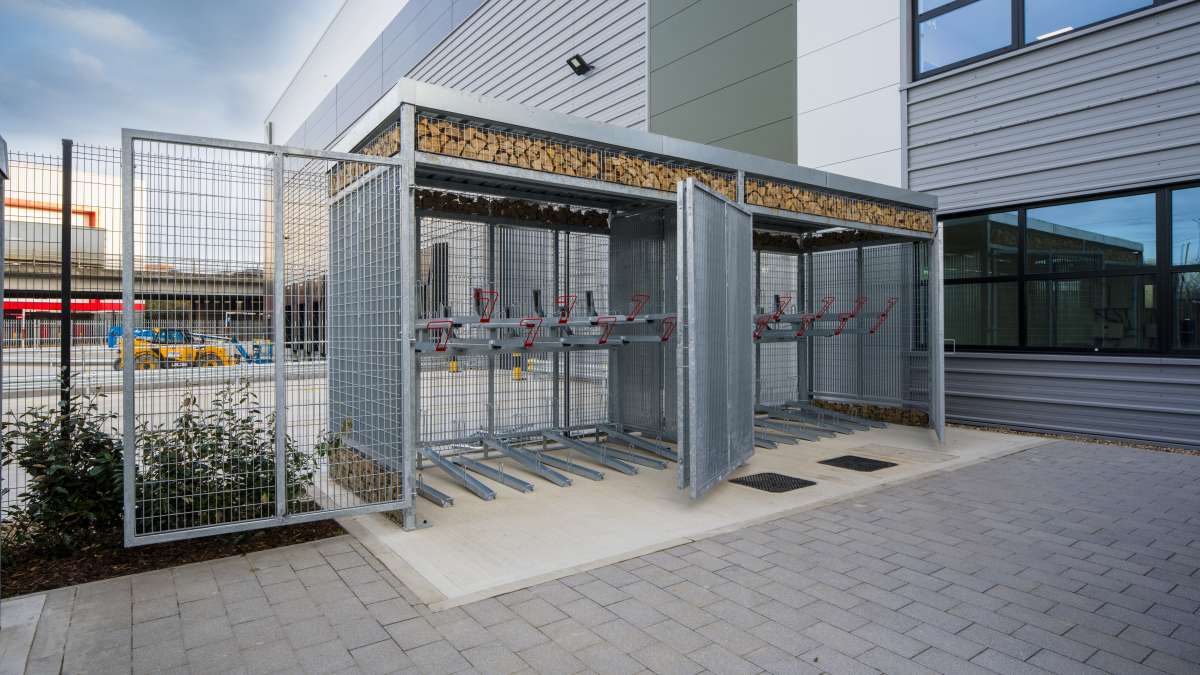 Industrial Unit in Barking - photo 4