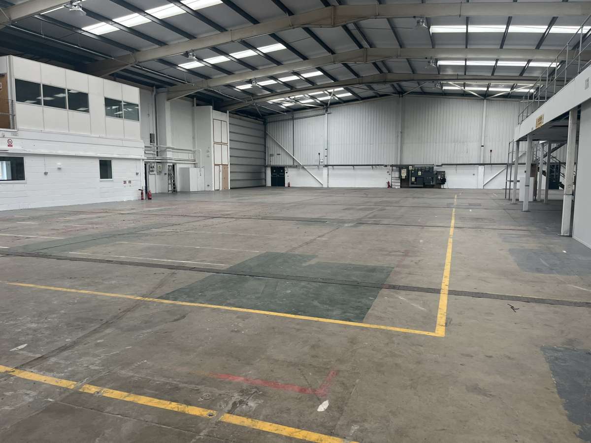 Industrial Unit in Gosport - photo 2