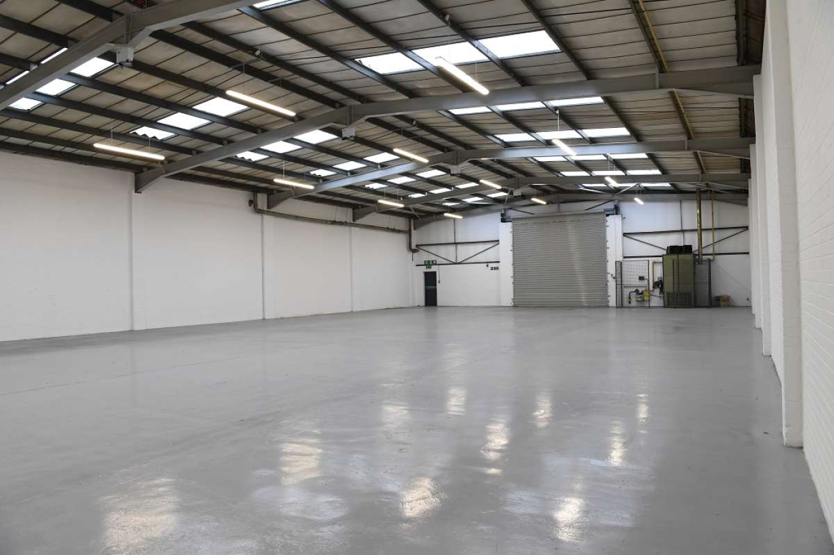 Industrial Unit in Willenhall - photo 3