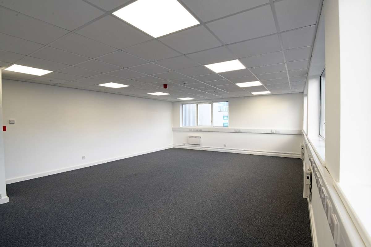Industrial Unit in Willenhall - photo 4