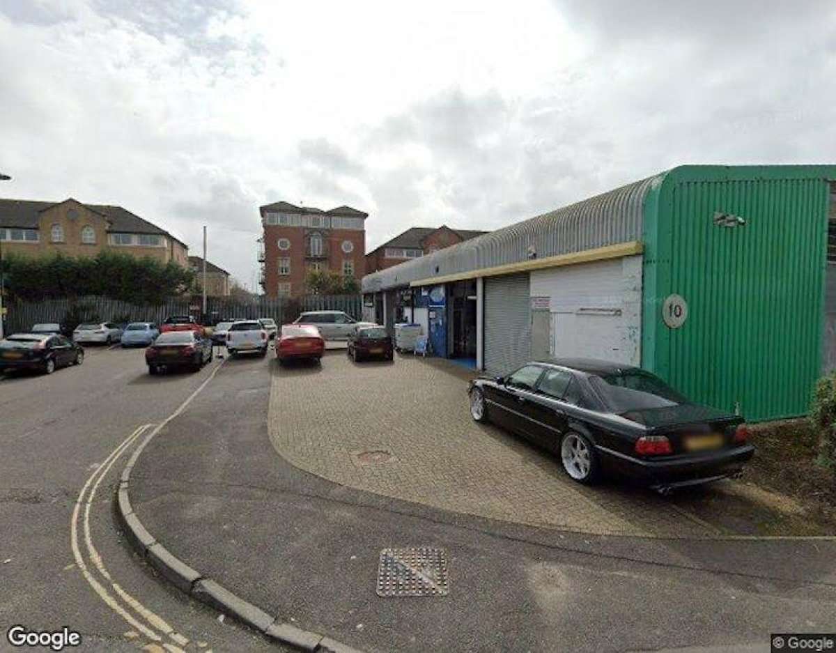 Investment in Southampton - photo 4